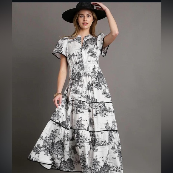 Umgee Dresses & Skirts - Umgee Black and White Scenic Maxi Dress